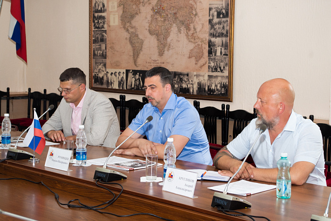 Сибирский федеральный университет поможет КРСУ стать передовым вузом